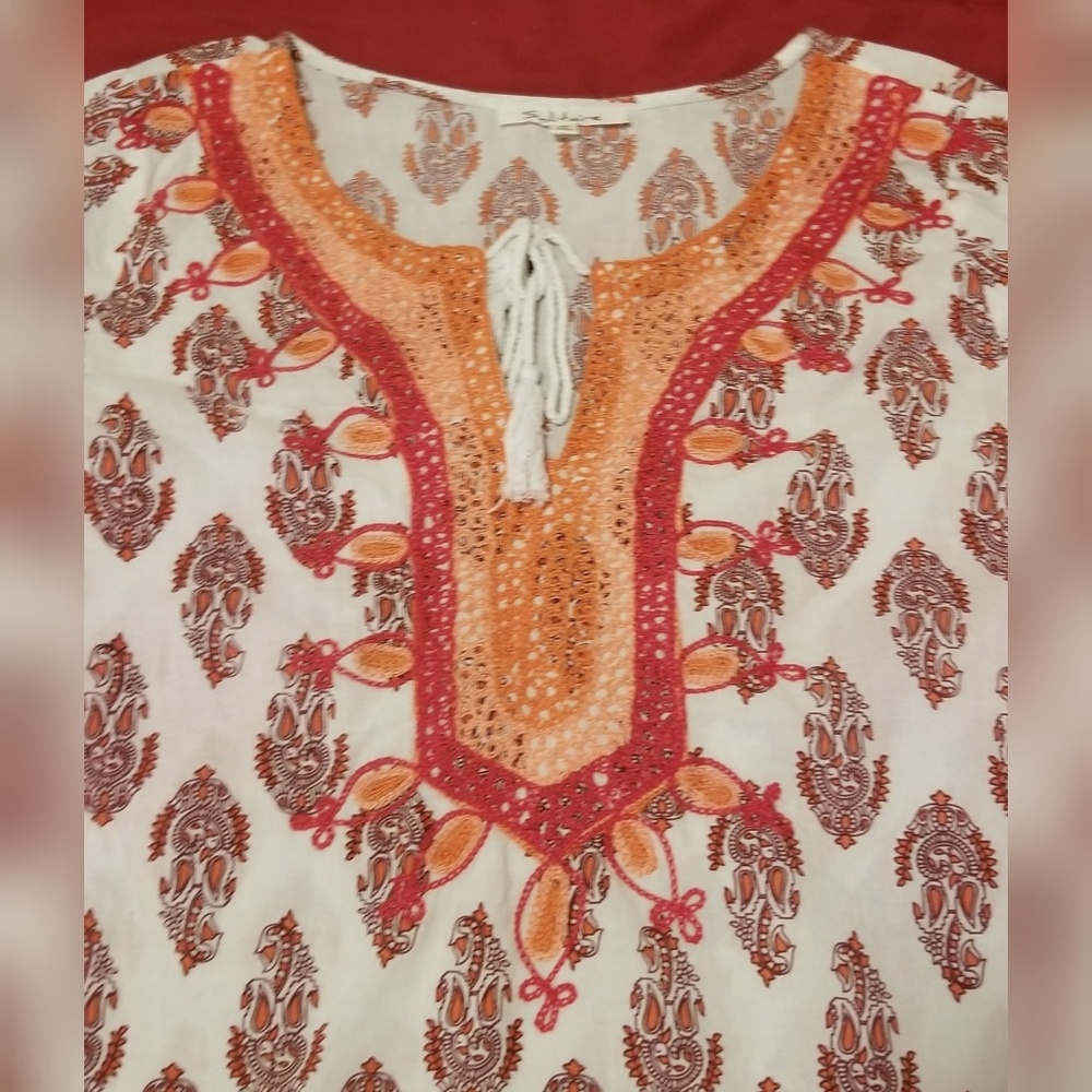 Solitaire Tunic - Picture 2 of 5